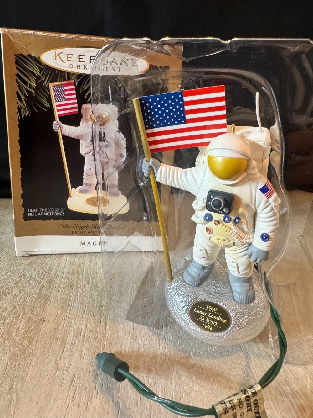 Vintage Hallmark Keepsake The Eagle Has Landed NASA Apollo 11 Magic Light TESTED